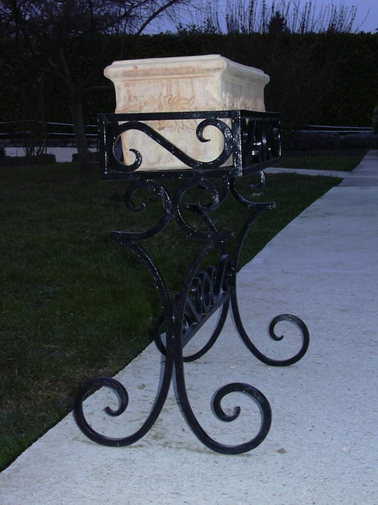 Porte plante fer forgé